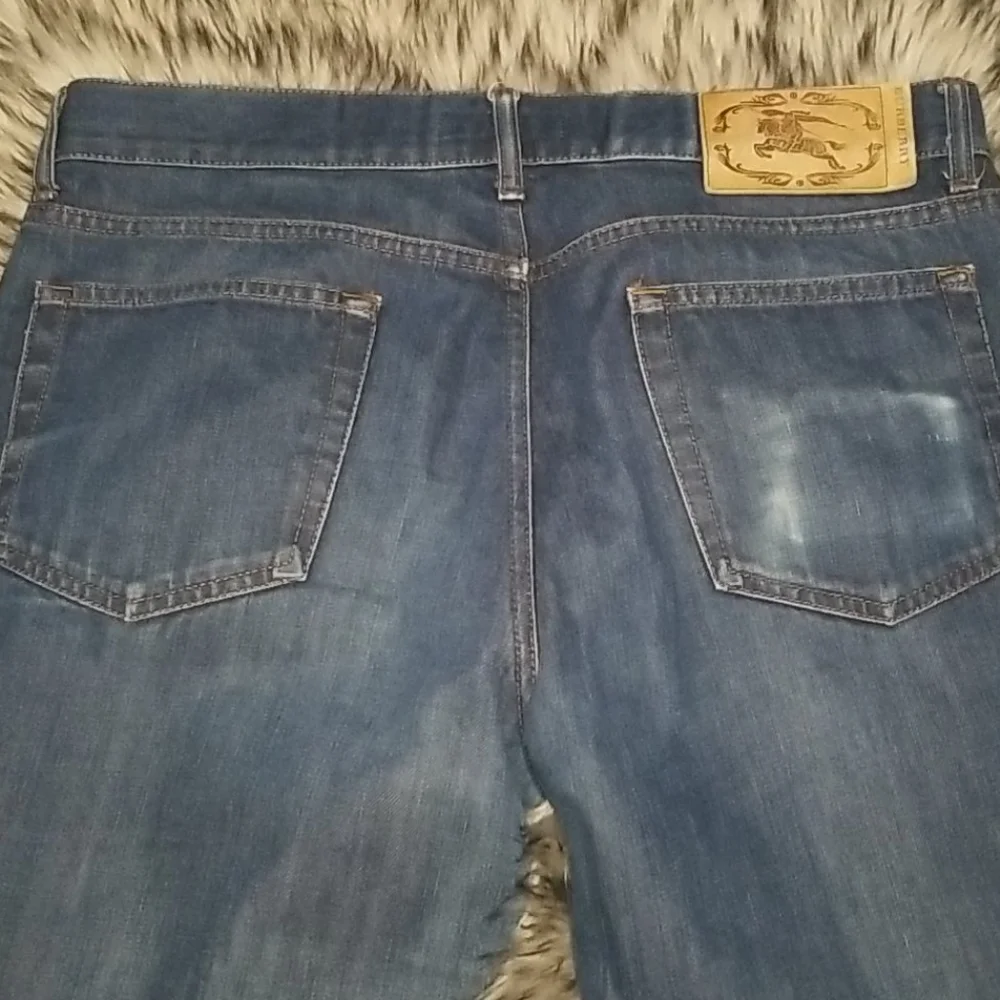 Burberry jeans. Size 34x33 - Picture 7 of 11